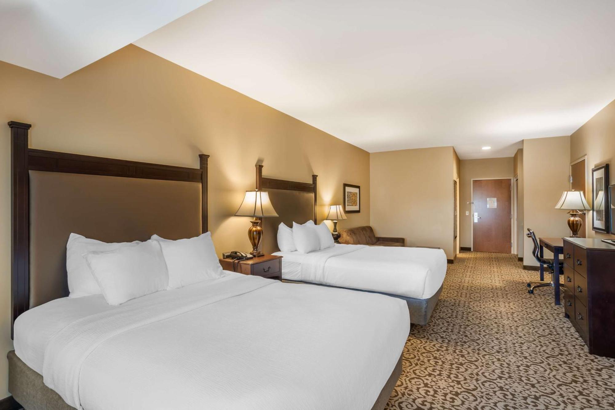 Western Village Hotel